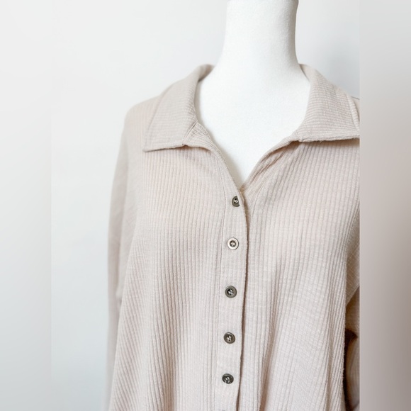 Cream Long Sleeve Quarter Button Up - Picture 2 of 5